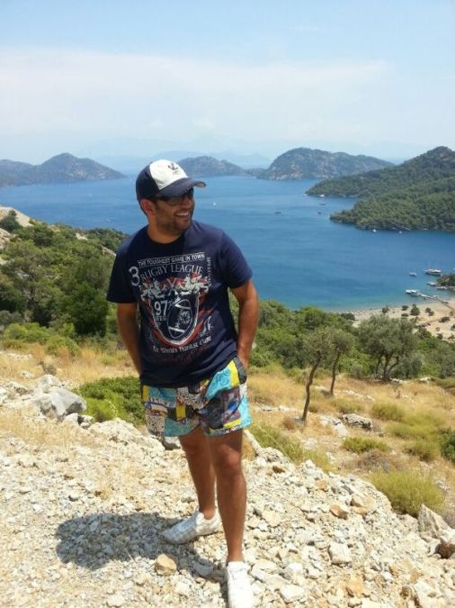 Metin, 39, Istanbul, Turkey