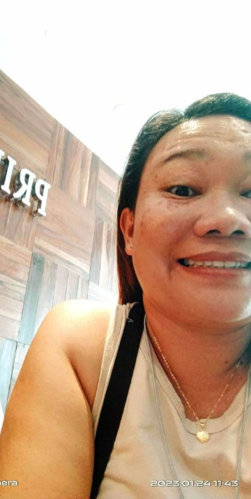 Grace Bagas Operario, 35, Borongan City, Philippines