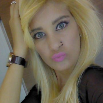 Silva, 39, Zurich, Switzerland