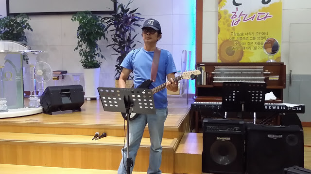 Saeyoung Oh, 59, Seoul, South Korea