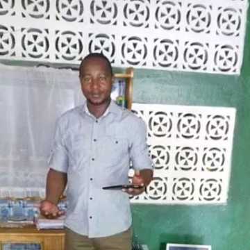 Afoffy, 41, Freetown, Sierra Leone