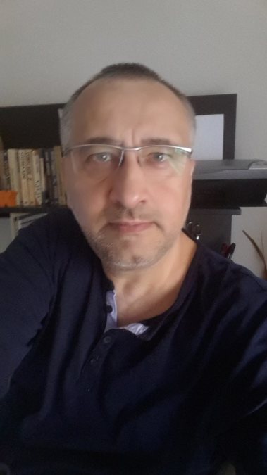 Demir, 62, Istanbul, Turkey