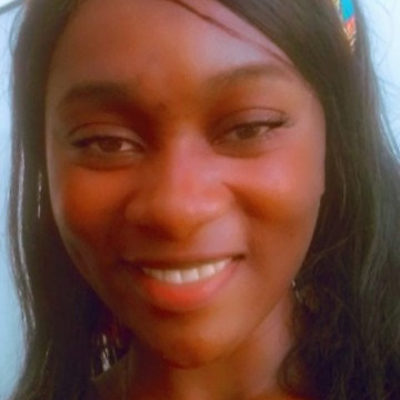 Niria Ramos Salvador Vapor, 25, Luanda, Angola