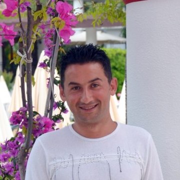 Dentist, 39, Istanbul, Turkey