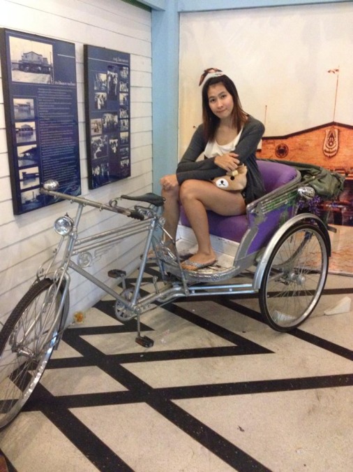 ไม่มีหัวใจ ไร้สมอง, 38, Bang Kho Laem, Thailand