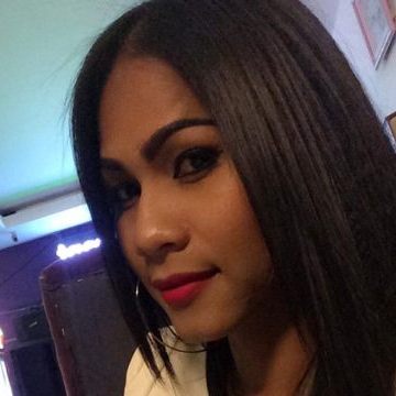 Ana, 35, Phnumpenh, Cambodia