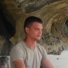 Sasha Garmider, 37, Chiang Kham, Thailand