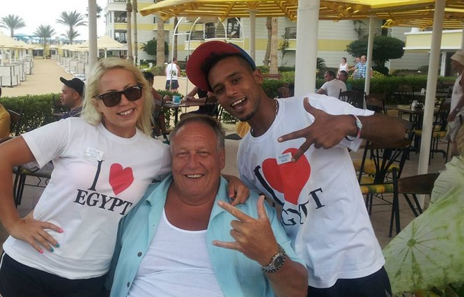 JerryA!, 70, Manama, Bahrain