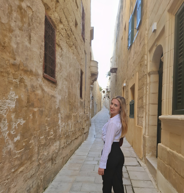 Monika, 24, Akureyri, Iceland