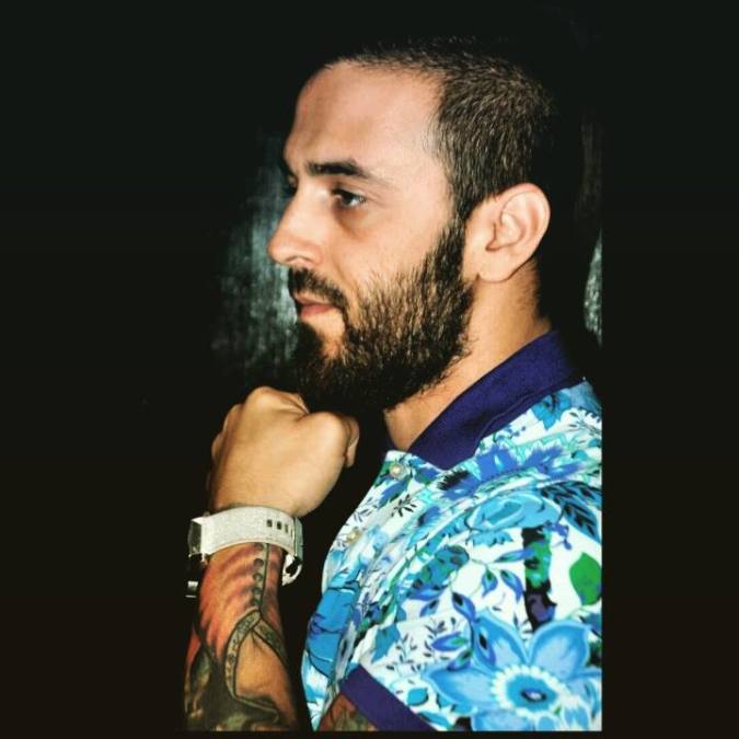 Erdener Özmen, 41, Izmit, Turkey