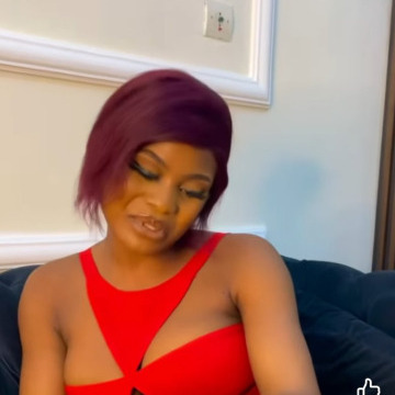 NINA, 35, Toronto, Canada