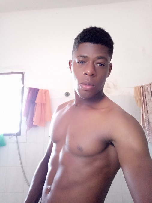 De medeiros, 28, Cotonou, Benin
