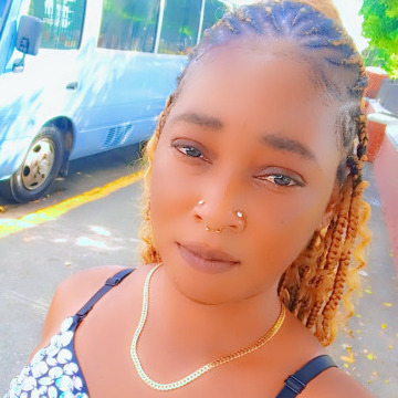 Sashane Jenni, 34, Kingston, Jamaica