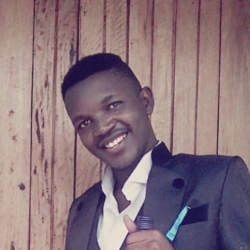 microphone Vybes, 35, Kampala, Uganda