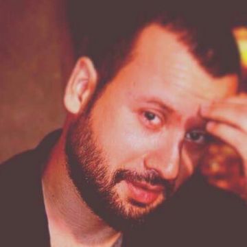 Kenan, 40, Istanbul, Turkey