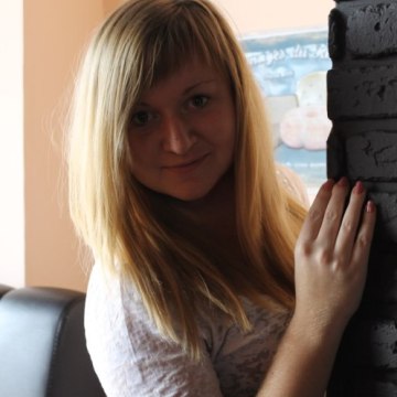 ulka, 30, Mariupol', Ukraine