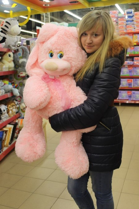 ulka, 30, Mariupol', Ukraine