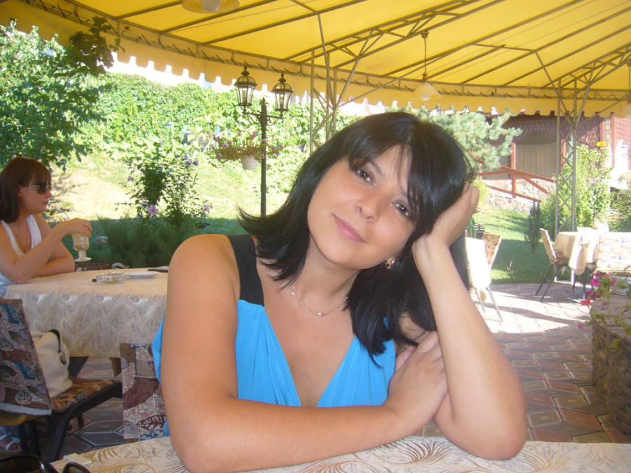 Diana Konetska, 40, Chernivtsi, Ukraine