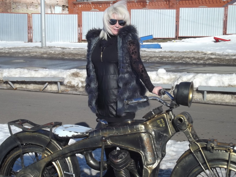 Алена, 55, Izhevsk, Russian Federation