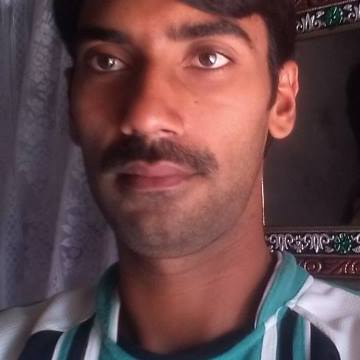 Yasin, 31, Lahore, Pakistan