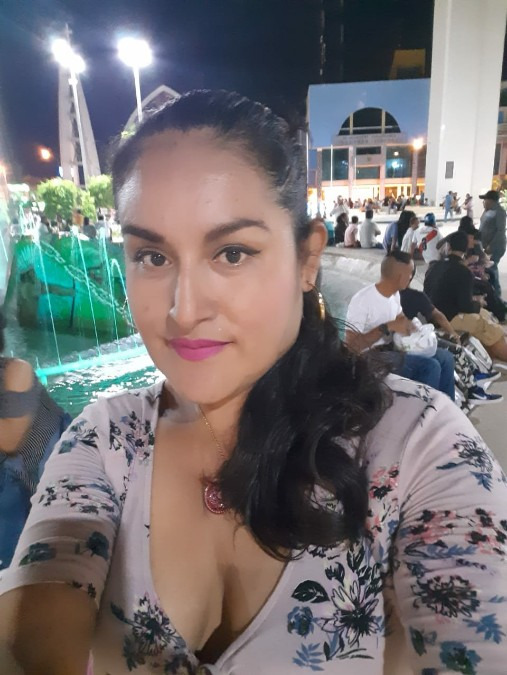 Claudia, 41, Tumbes, Peru