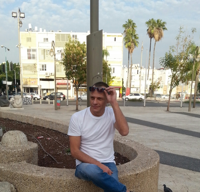 Alexander Feldman, 52, Tel Aviv, Israel