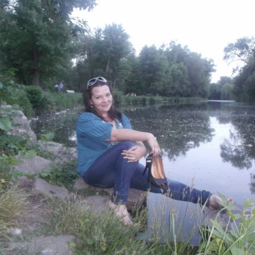 Анна, 42, Zaporizhzhya, Ukraine