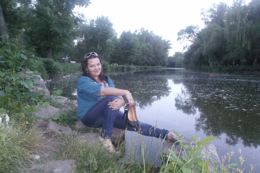 Анна, 42, Zaporizhzhya, Ukraine