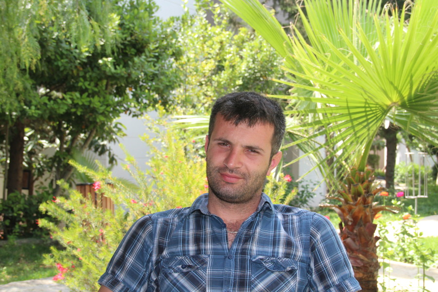 Bora, 41, Ankara, Turkey