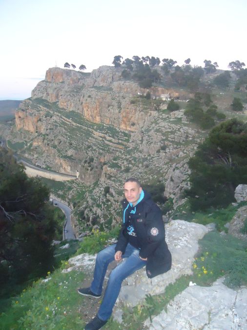 Ali Kechiti, 44, Oran, Algeria