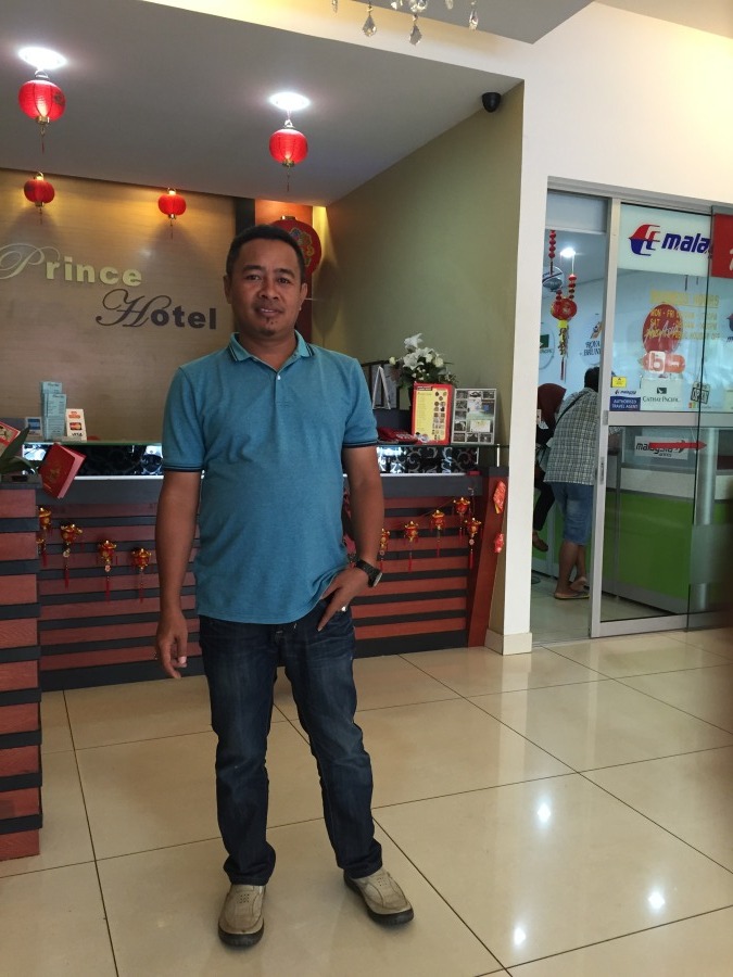 Adhie, 47, Nunukan, Indonesia