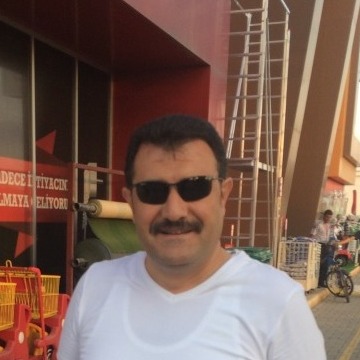 Hilmi , 50, Istanbul, Turkey