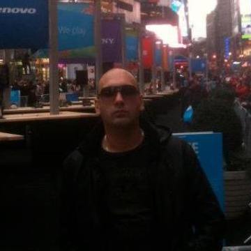 Yuksel, 44, Istanbul, Turkey