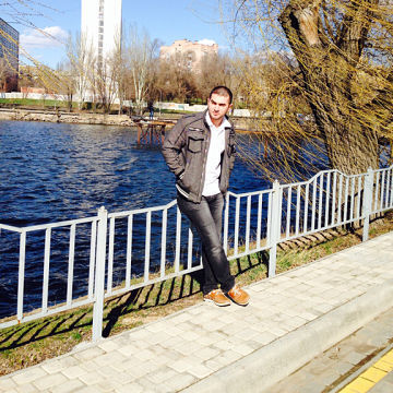 مصطفى البرزنجي, 40, 