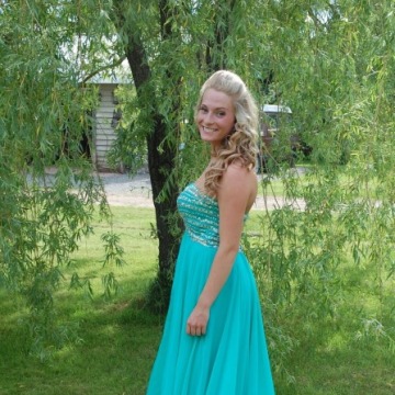 Emma, 30, Amherst, Canada