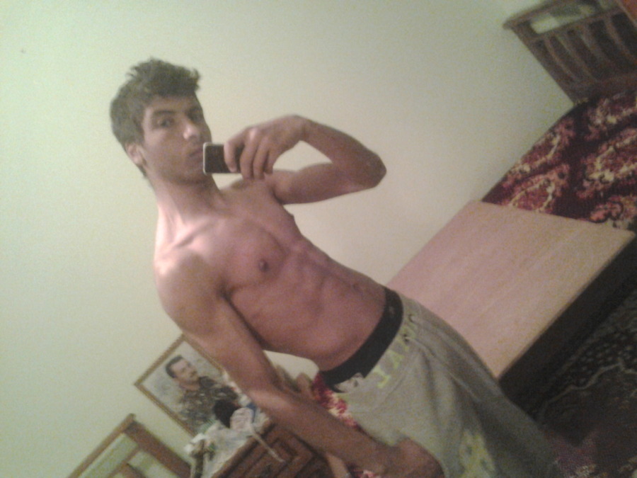 Maze Jeah, 30, Tebessa, Algeria