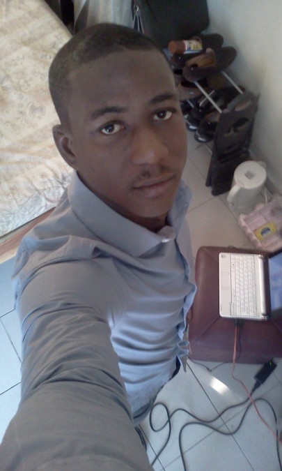 auximus, 40, Cotonou, Benin