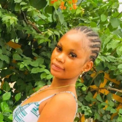 Noura, 24, Bamako, Mali