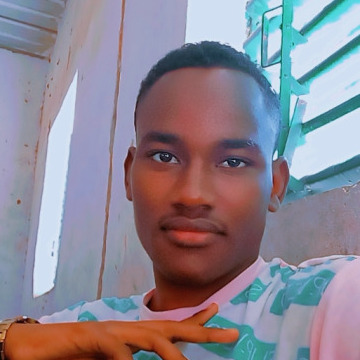 Ousmane Sow, 25, Dakar, Senegal