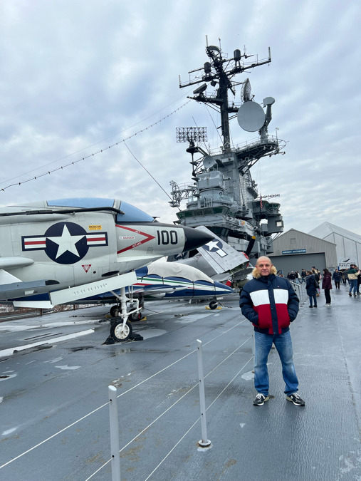 Momo, 47, Doha, Qatar