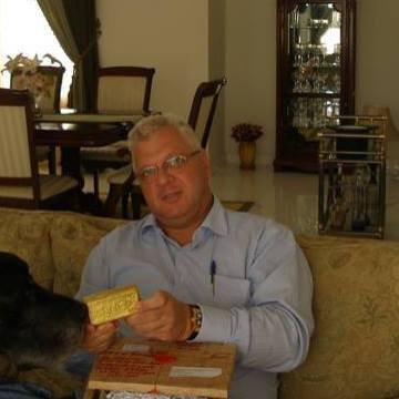 Smith Warren, 60, North Dartmouth, United States