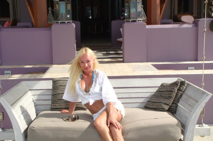 Alona, 42, Kiev, Ukraine