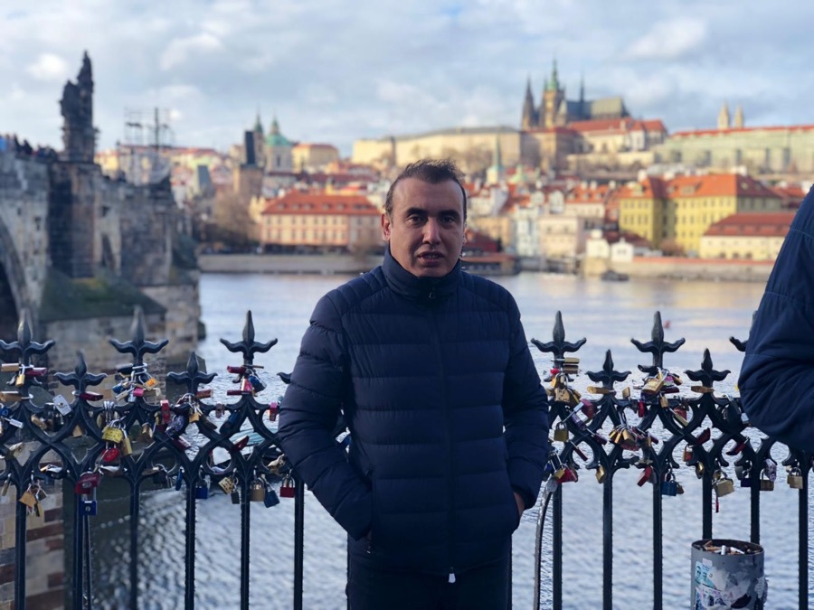 Zeki, 43, Adana, Turkey