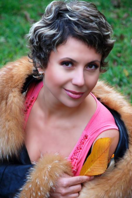 Лана, 54, Mariupol', Ukraine