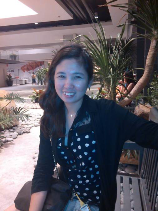 lian digo, 37, Naic, Philippines