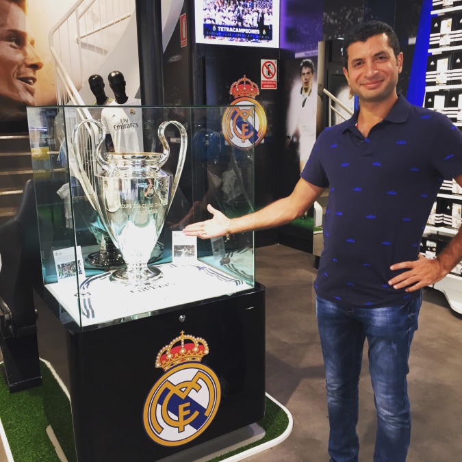 Mike Rustom, 49, Beyrouth, Lebanon