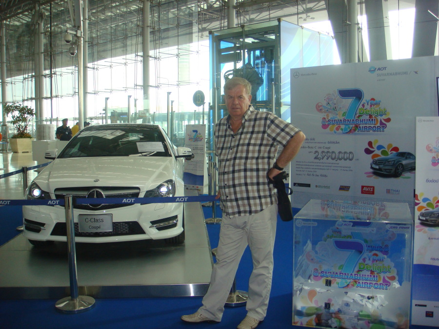 günay, 55, Istanbul, Turkey