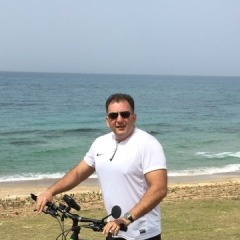 Dan, 50, Tel Aviv, Israel