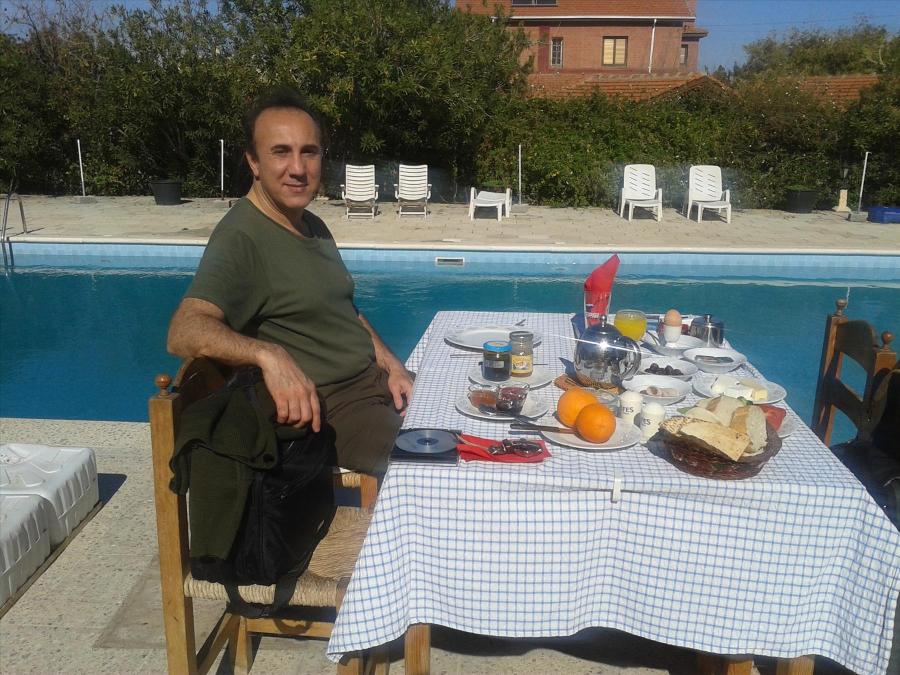 Murad, 57, Istanbul, Turkey