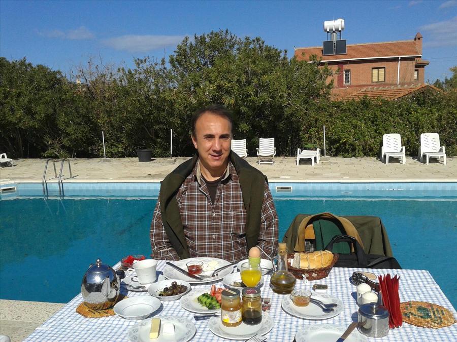 Murad, 57, Istanbul, Turkey